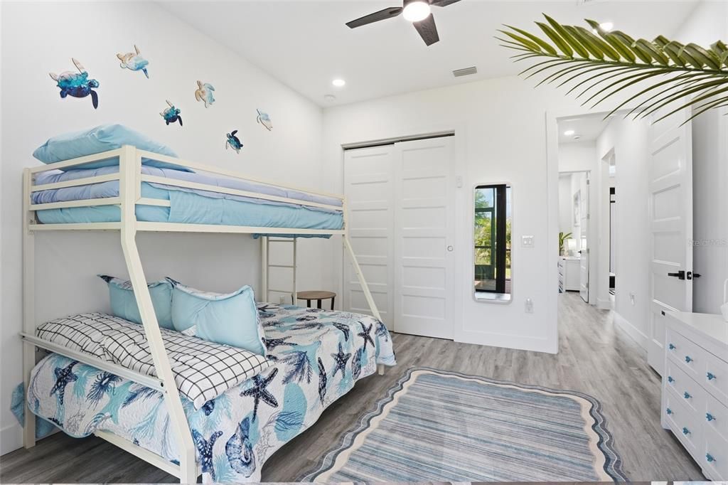 For Sale: $475,000 (3 beds, 2 baths, 2021 Square Feet)