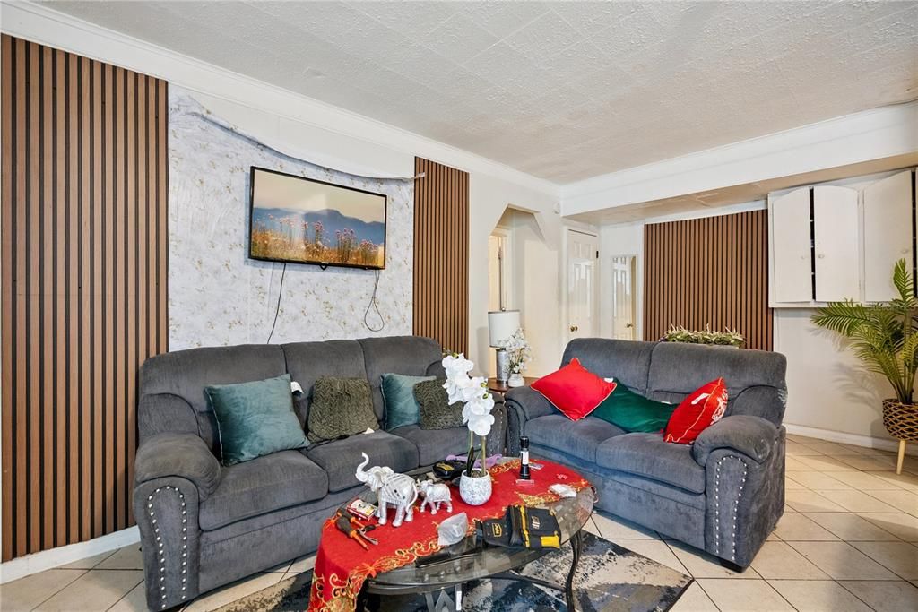 En Venta: $350,000 (5 camas, 0 baños, 1500 Pies cuadrados)
