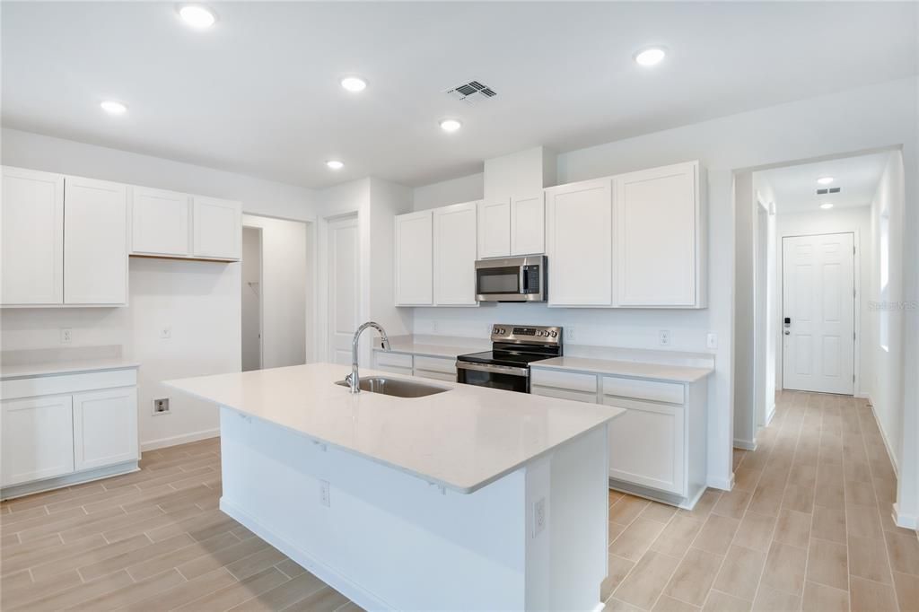 For Sale: $342,244 (4 beds, 2 baths, 2132 Square Feet)