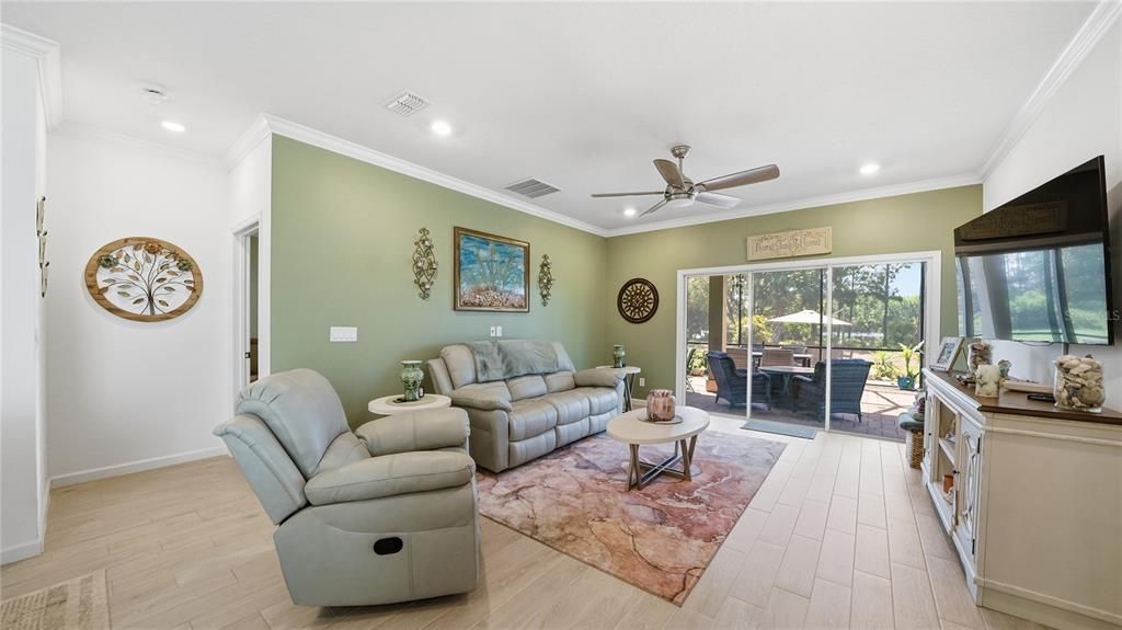 For Sale: $499,000 (4 beds, 3 baths, 2265 Square Feet)