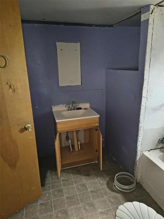 For Sale: $89,000 (2 beds, 1 baths, 600 Square Feet)