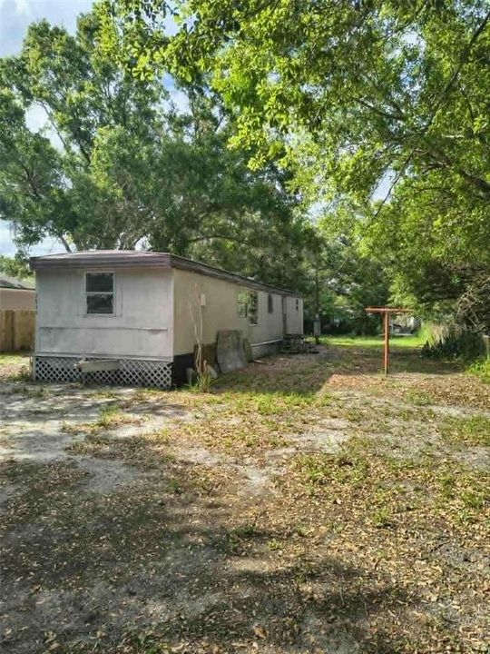 For Sale: $89,000 (2 beds, 1 baths, 600 Square Feet)