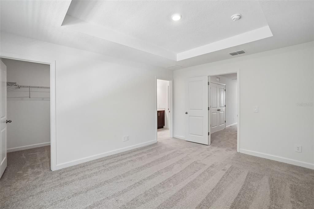 Active With Contract: $364,990 (3 beds, 2 baths, 1557 Square Feet)