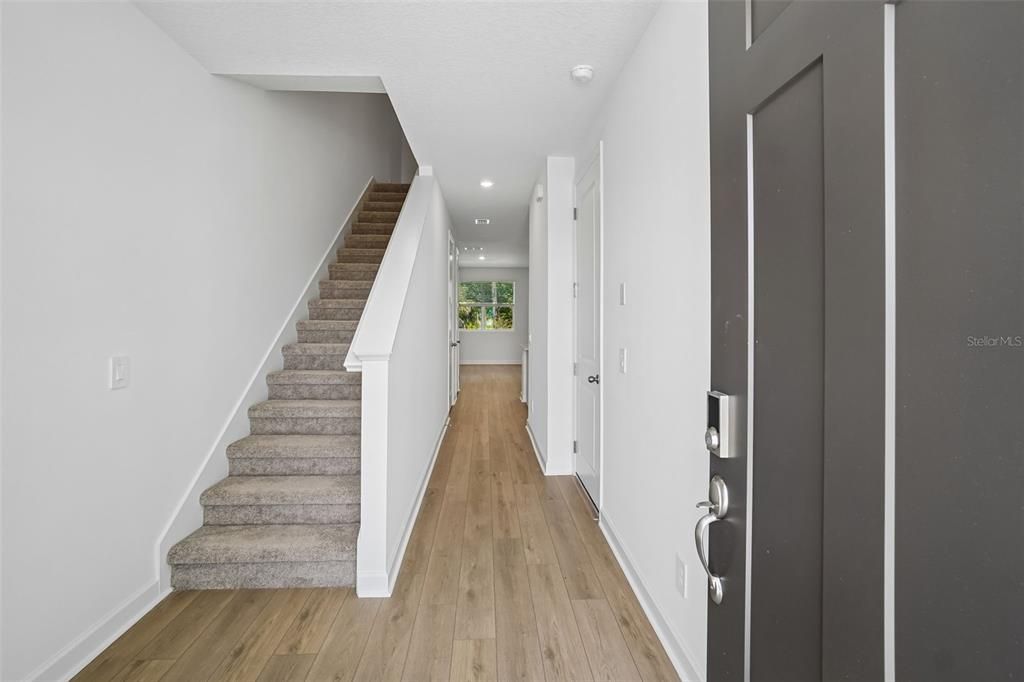 Active With Contract: $364,990 (3 beds, 2 baths, 1557 Square Feet)