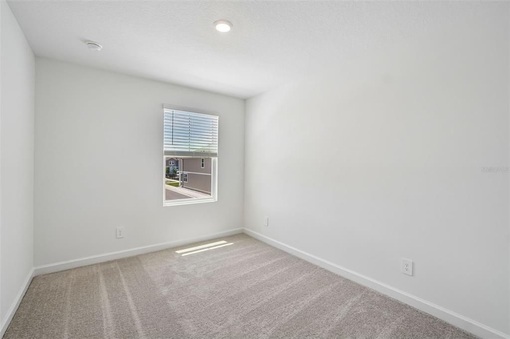 Active With Contract: $364,990 (3 beds, 2 baths, 1557 Square Feet)