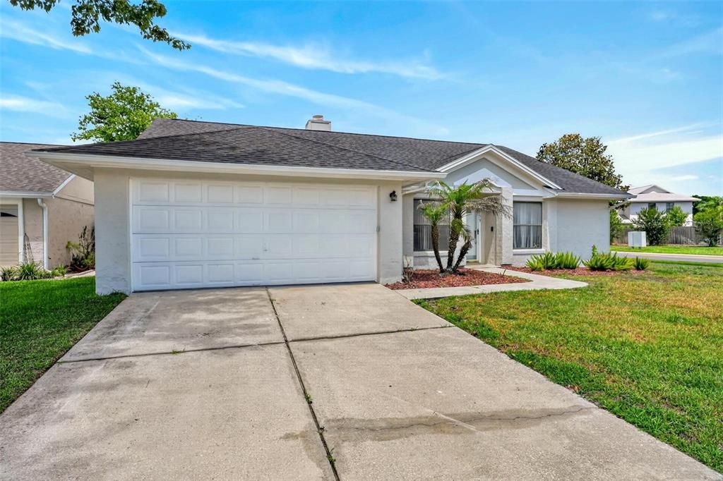 For Sale: $402,900 (3 beds, 2 baths, 1893 Square Feet)