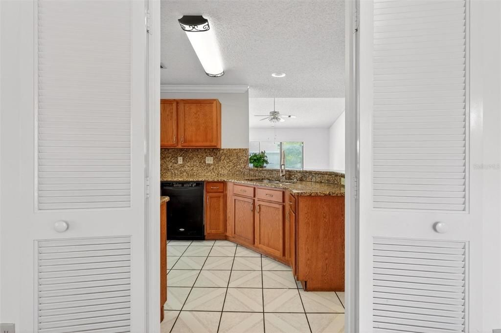 For Sale: $402,900 (3 beds, 2 baths, 1893 Square Feet)