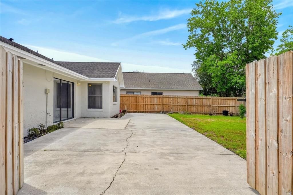 For Sale: $402,900 (3 beds, 2 baths, 1893 Square Feet)