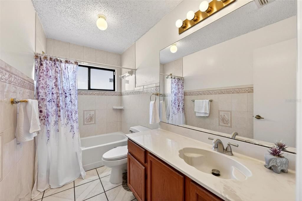 For Sale: $402,900 (3 beds, 2 baths, 1893 Square Feet)