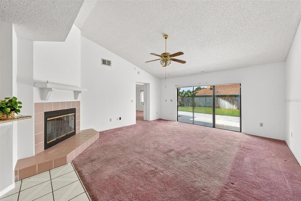 For Sale: $402,900 (3 beds, 2 baths, 1893 Square Feet)