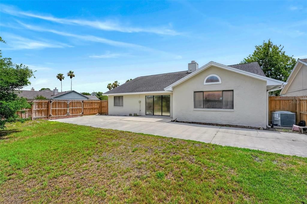 For Sale: $402,900 (3 beds, 2 baths, 1893 Square Feet)