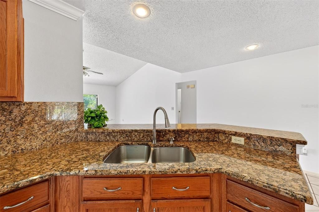 For Sale: $402,900 (3 beds, 2 baths, 1893 Square Feet)