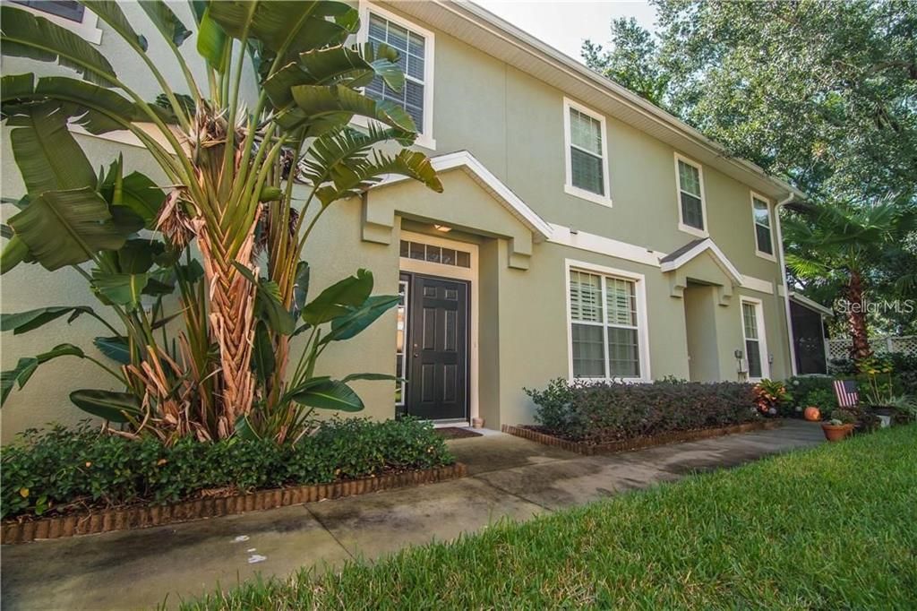 For Rent: $2,700 (2 beds, 2 baths, 1264 Square Feet)