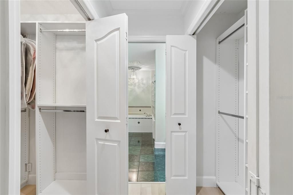 На продажу: $699,000 (4 спален, 2 ванн, 2366 Квадратных фут)