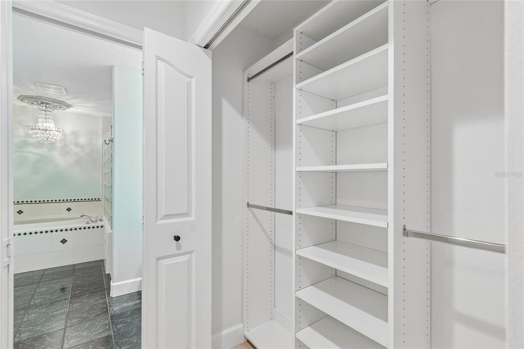 На продажу: $699,000 (4 спален, 2 ванн, 2366 Квадратных фут)