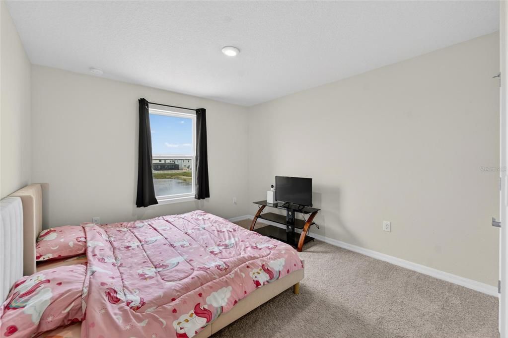 For Sale: $500,000 (5 beds, 3 baths, 2968 Square Feet)