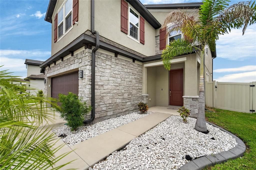 For Sale: $500,000 (5 beds, 3 baths, 2968 Square Feet)