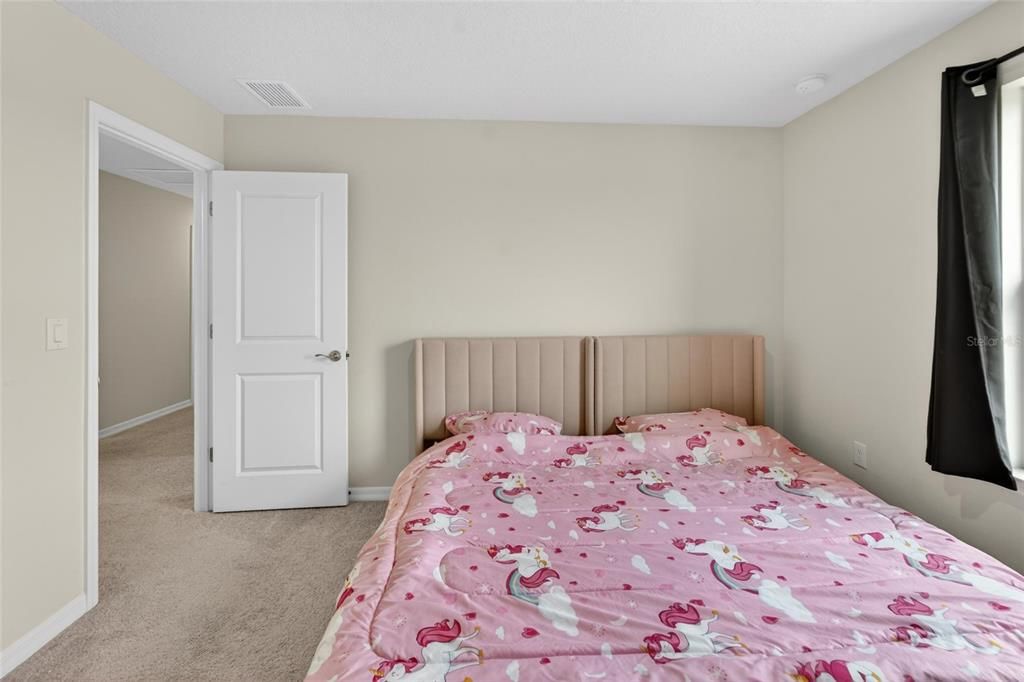 For Sale: $500,000 (5 beds, 3 baths, 2968 Square Feet)
