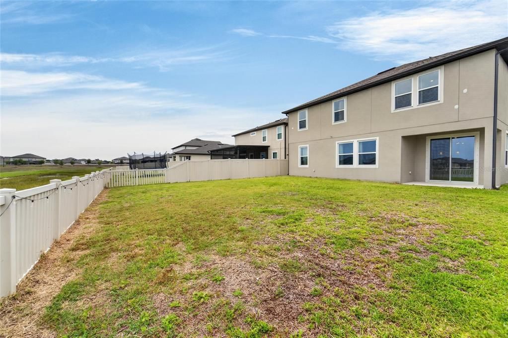 For Sale: $500,000 (5 beds, 3 baths, 2968 Square Feet)
