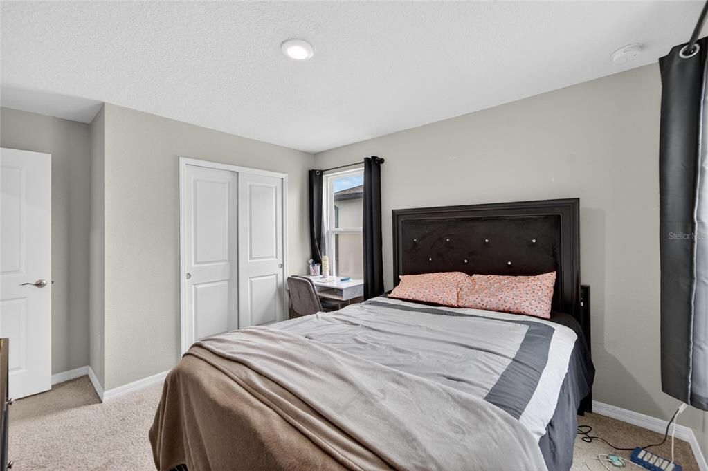 For Sale: $500,000 (5 beds, 3 baths, 2968 Square Feet)