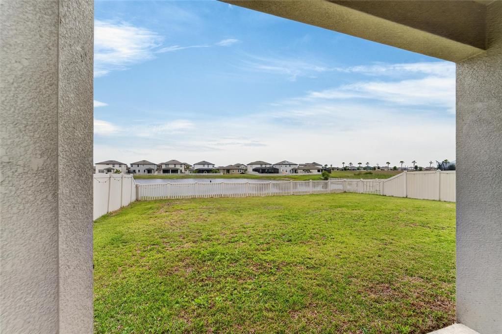 For Sale: $500,000 (5 beds, 3 baths, 2968 Square Feet)