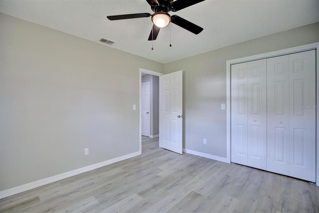 For Sale: $294,900 (3 beds, 2 baths, 1384 Square Feet)