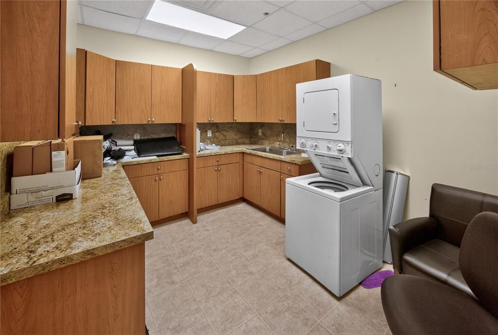 For Sale: $1,300,000 (0 beds, 0 baths, 4020 Square Feet)