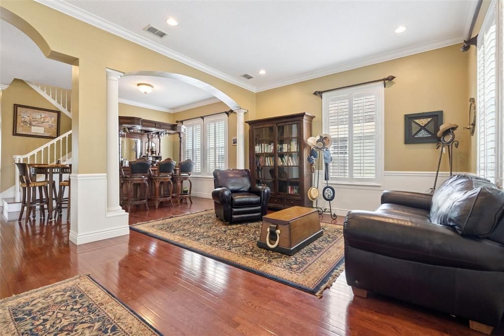 For Sale: $1,550,000 (5 beds, 4 baths, 3600 Square Feet)
