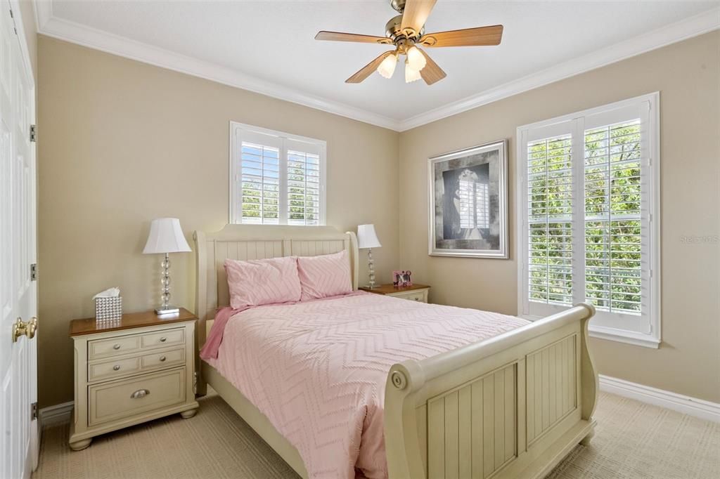 For Sale: $1,550,000 (5 beds, 4 baths, 3600 Square Feet)