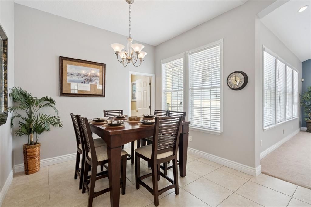 For Sale: $1,550,000 (5 beds, 4 baths, 3600 Square Feet)