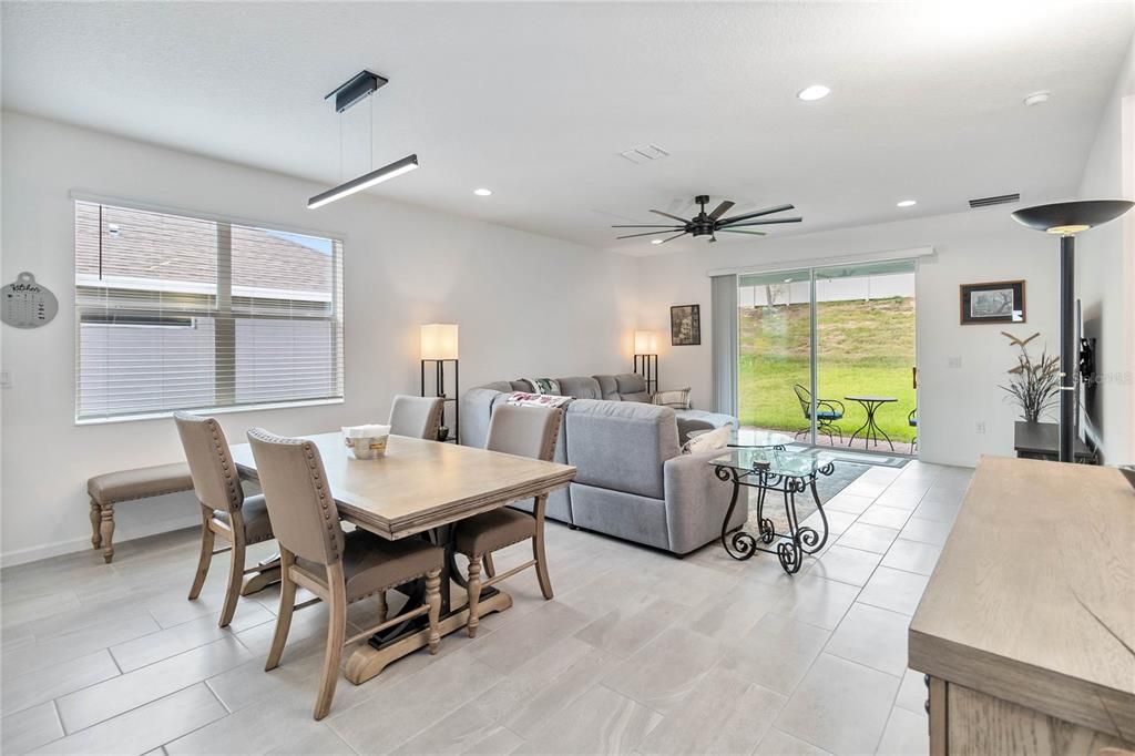 For Sale: $360,000 (3 beds, 2 baths, 1983 Square Feet)