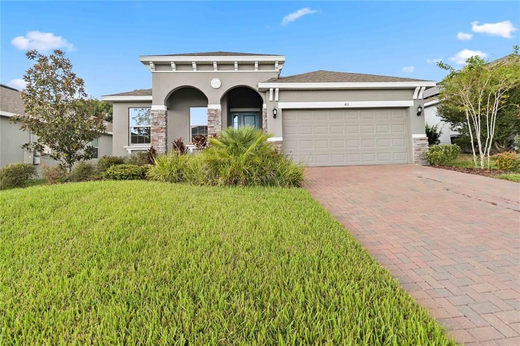 For Sale: $360,000 (3 beds, 2 baths, 1983 Square Feet)
