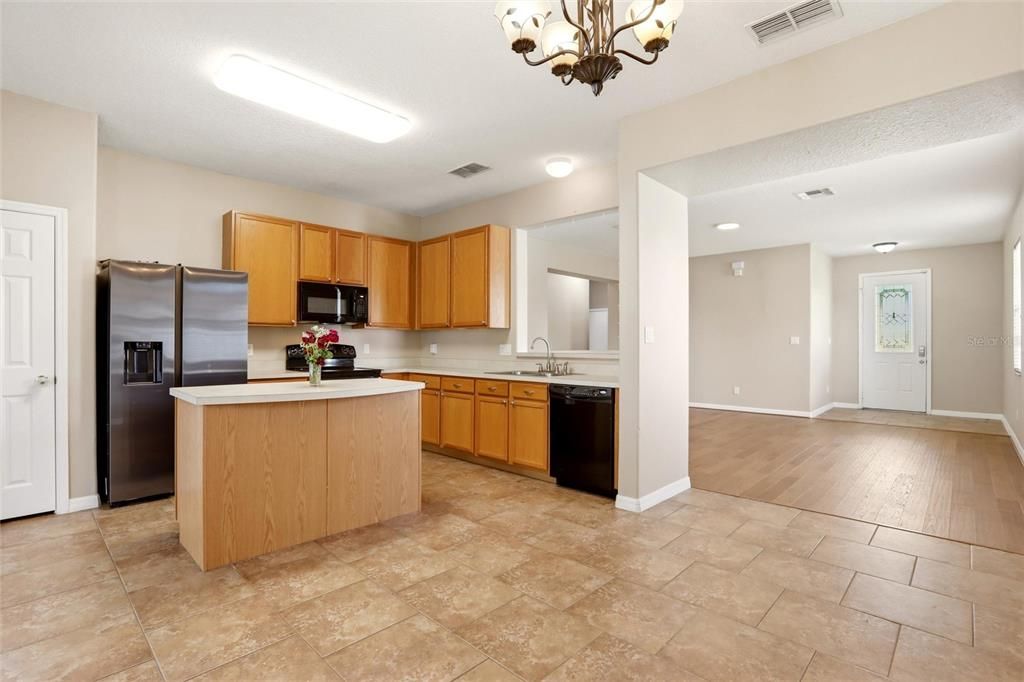 Active With Contract: $455,000 (3 beds, 2 baths, 1703 Square Feet)