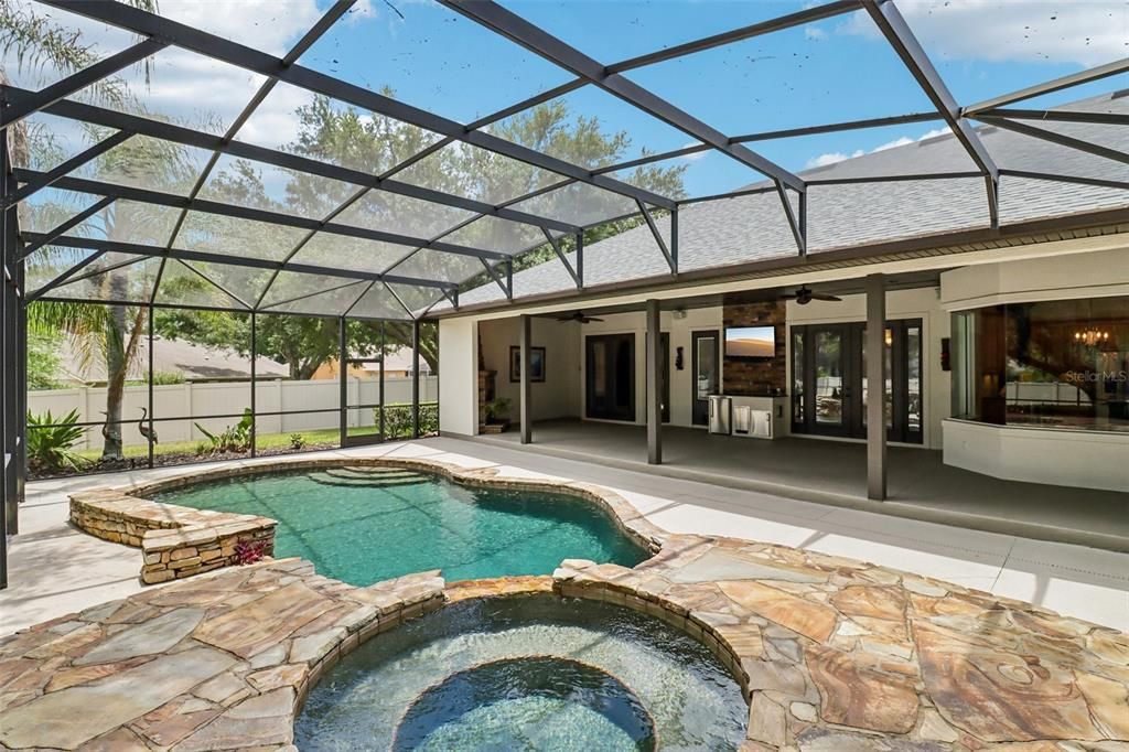 En Venta: $949,000 (5 camas, 4 baños, 3245 Pies cuadrados)