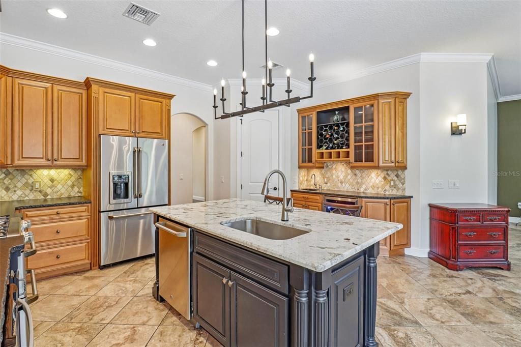 En Venta: $949,000 (5 camas, 4 baños, 3245 Pies cuadrados)