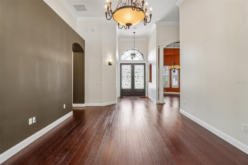 En Venta: $949,000 (5 camas, 4 baños, 3245 Pies cuadrados)