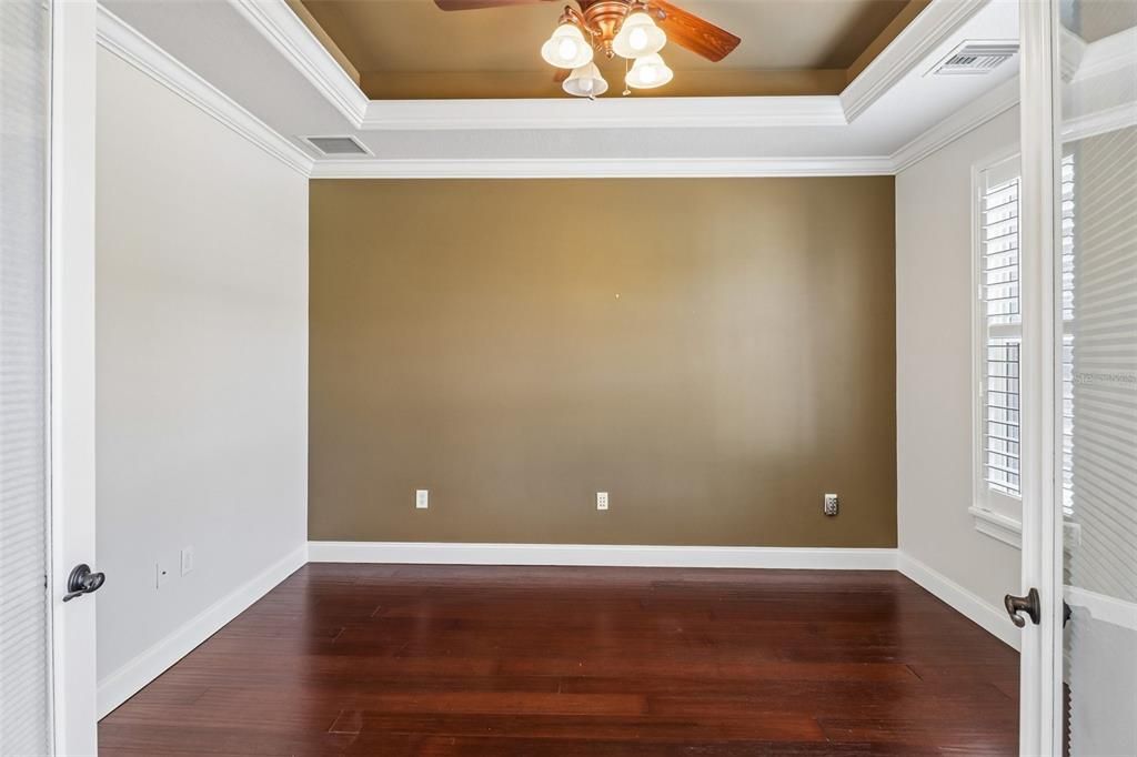 En Venta: $949,000 (5 camas, 4 baños, 3245 Pies cuadrados)
