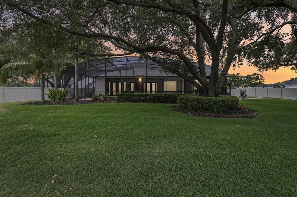 En Venta: $949,000 (5 camas, 4 baños, 3245 Pies cuadrados)