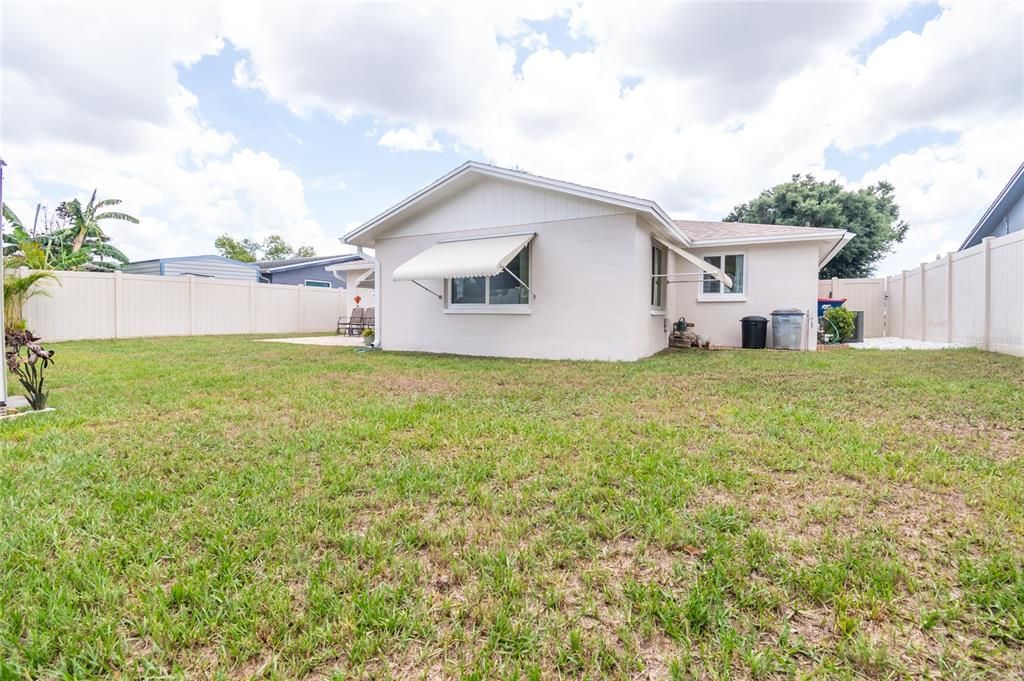 For Sale: $246,000 (2 beds, 1 baths, 1133 Square Feet)