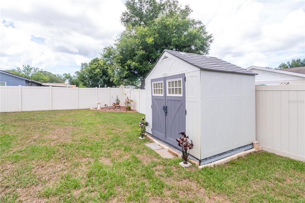 For Sale: $246,000 (2 beds, 1 baths, 1133 Square Feet)