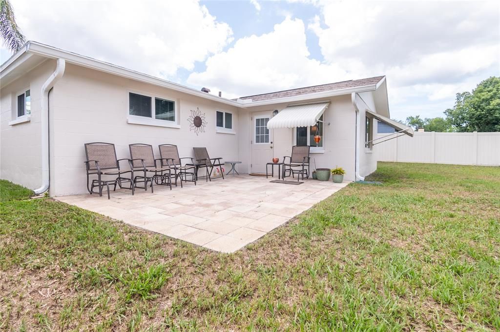 For Sale: $246,000 (2 beds, 1 baths, 1133 Square Feet)