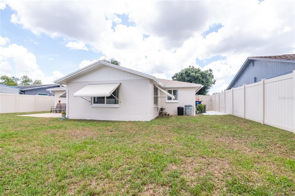For Sale: $246,000 (2 beds, 1 baths, 1133 Square Feet)