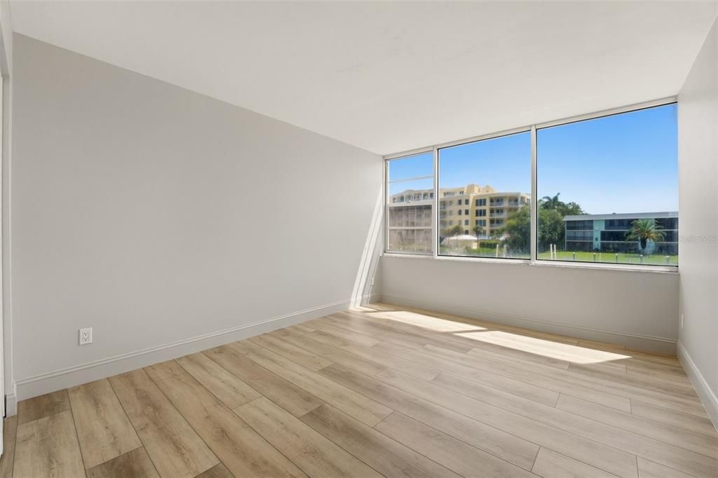 For Sale: $874,999 (3 beds, 2 baths, 1710 Square Feet)