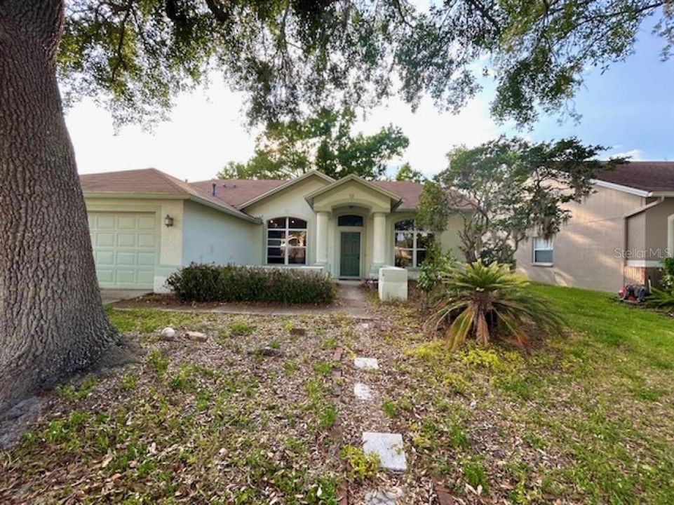 For Sale: $385,000 (4 beds, 2 baths, 2039 Square Feet)