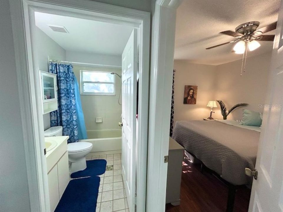 For Sale: $385,000 (4 beds, 2 baths, 2039 Square Feet)