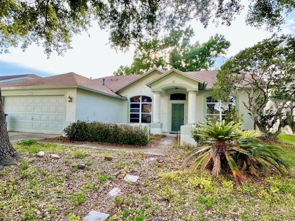 For Sale: $385,000 (4 beds, 2 baths, 2039 Square Feet)