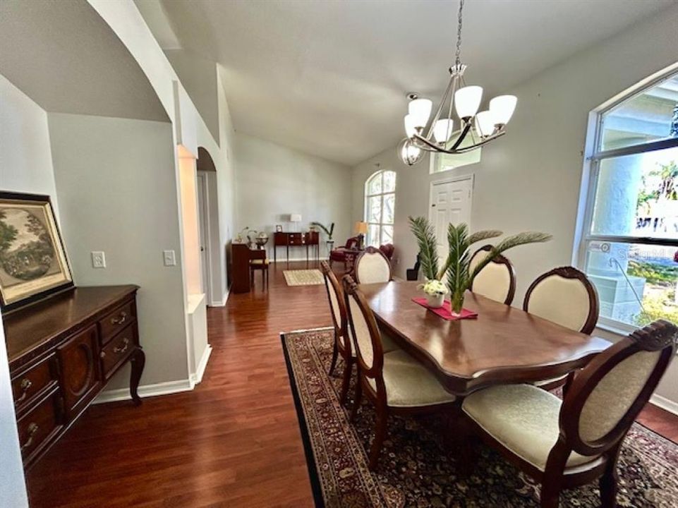 For Sale: $385,000 (4 beds, 2 baths, 2039 Square Feet)