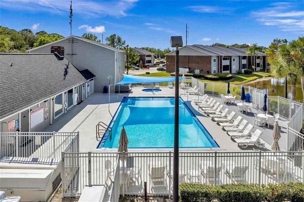 Active With Contract: $1,300 (1 beds, 1 baths, 525 Square Feet)
