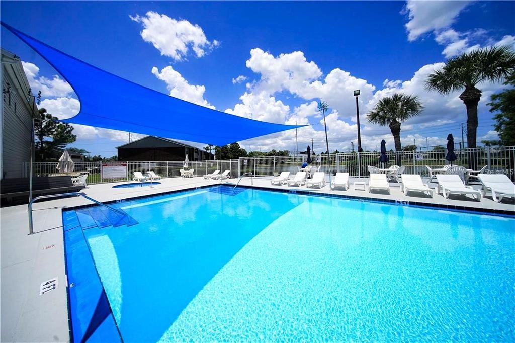 Active With Contract: $1,300 (1 beds, 1 baths, 525 Square Feet)