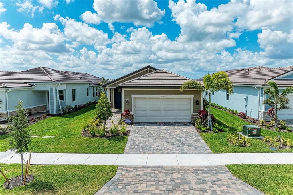For Sale: $539,000 (3 beds, 2 baths, 1685 Square Feet)